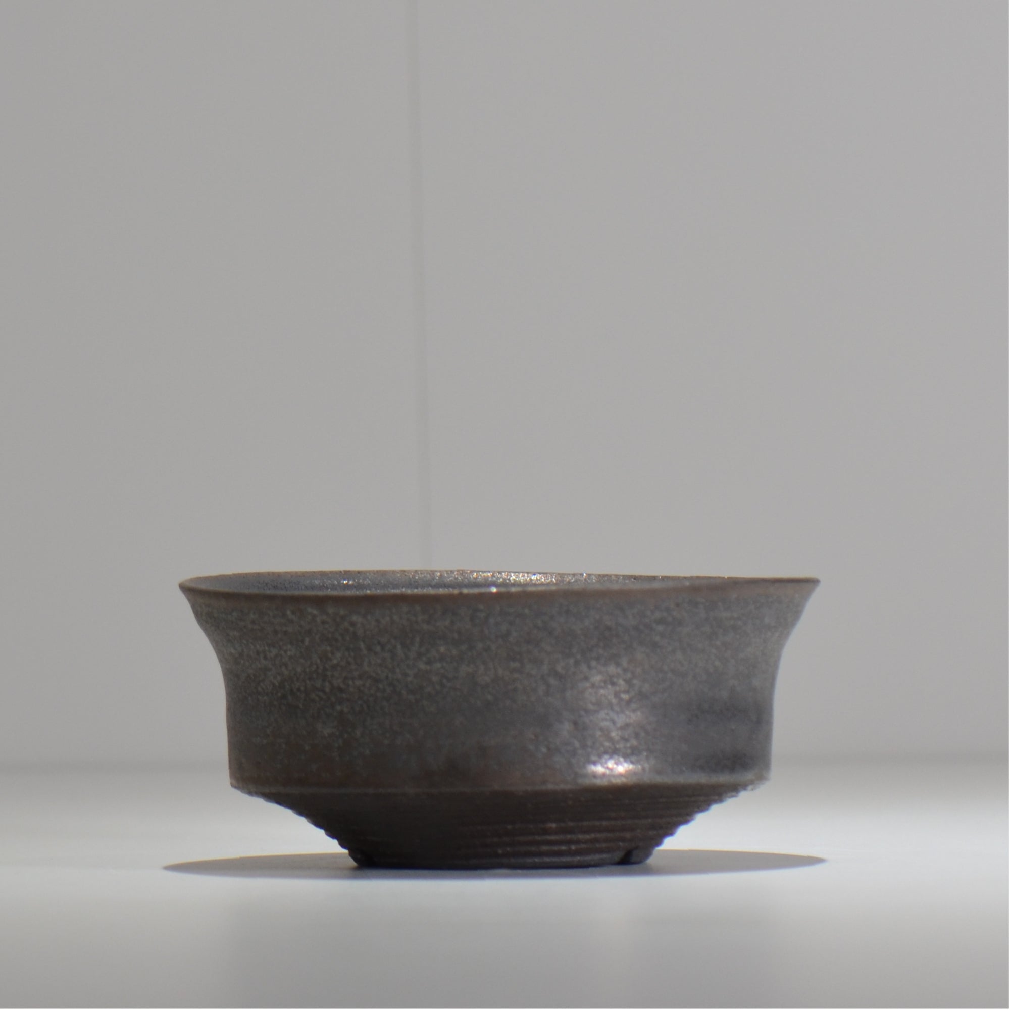 HACHILABO / UNIQUE POT 02 / M / 約 φ14.5cm / 植木鉢