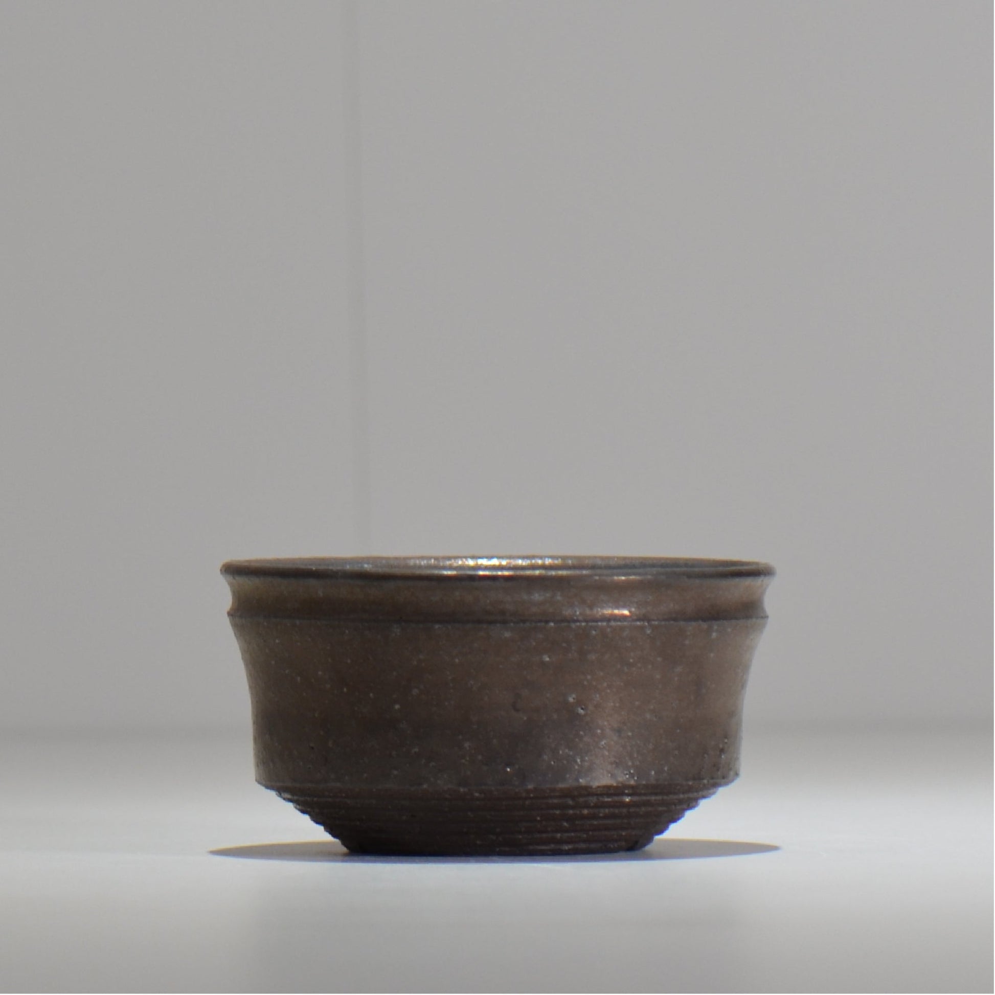 HACHILABO / UNIQUE POT 02 / S / 約 φ10.5cm / 植木鉢