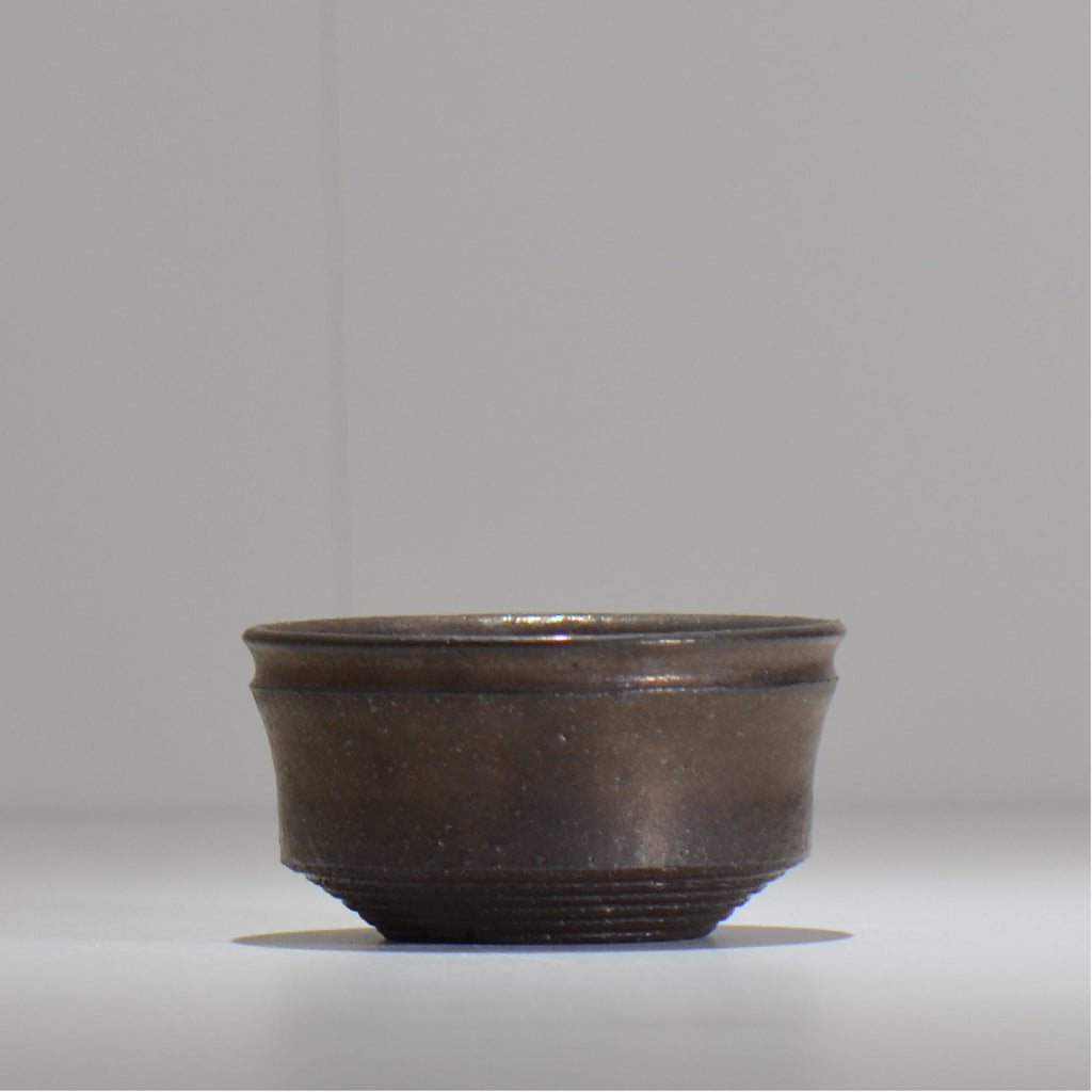 HACHILABO / UNIQUE POT 02 / S / 約 φ10.5cm / 植木鉢
