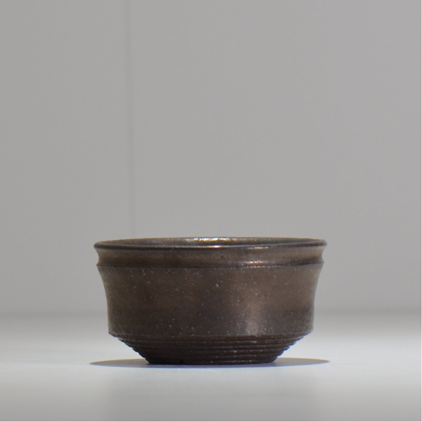 HACHILABO / UNIQUE POT 02 / S / 約 φ10.5cm / 植木鉢