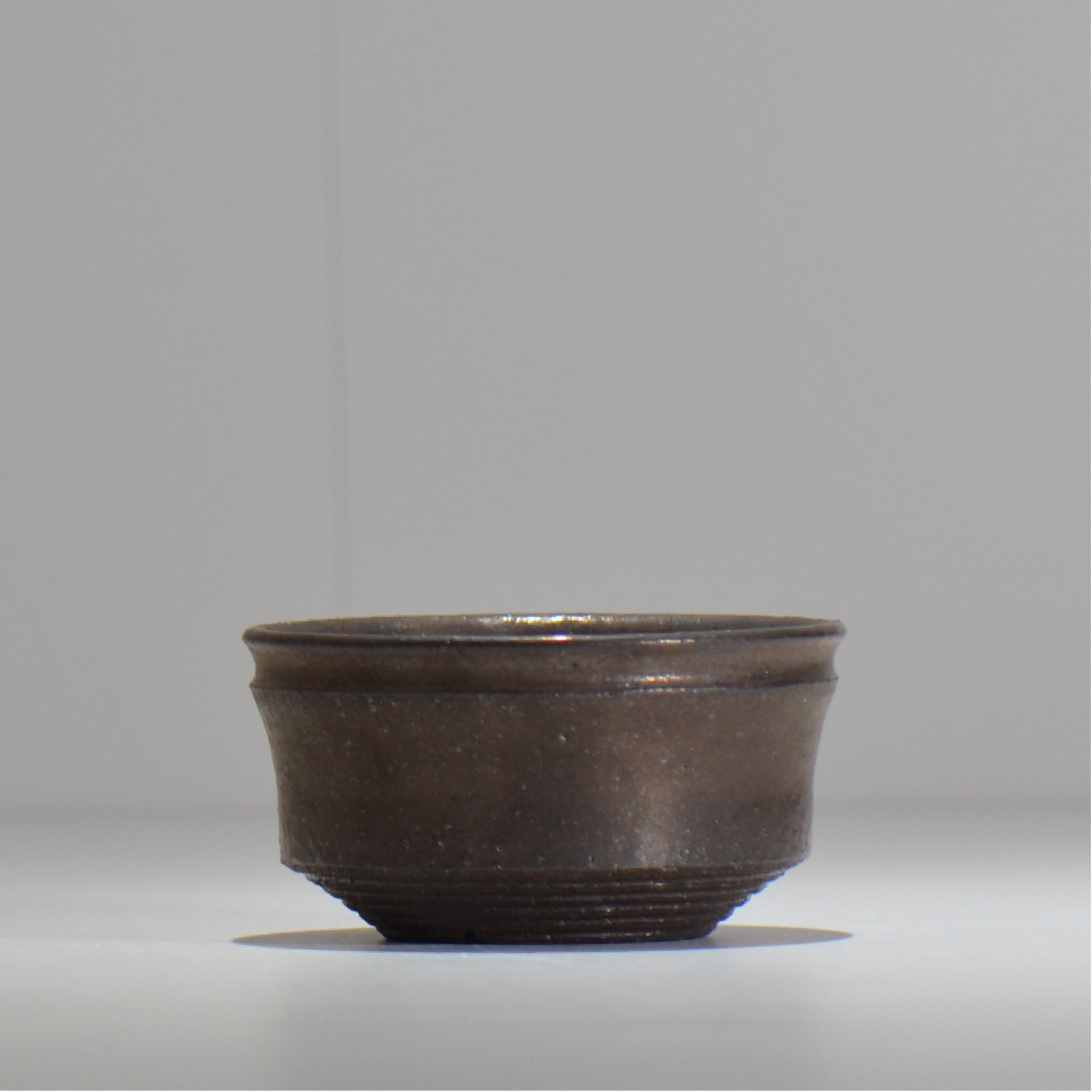 HACHILABO / UNIQUE POT 02 / S / 約 φ10.5cm / 植木鉢