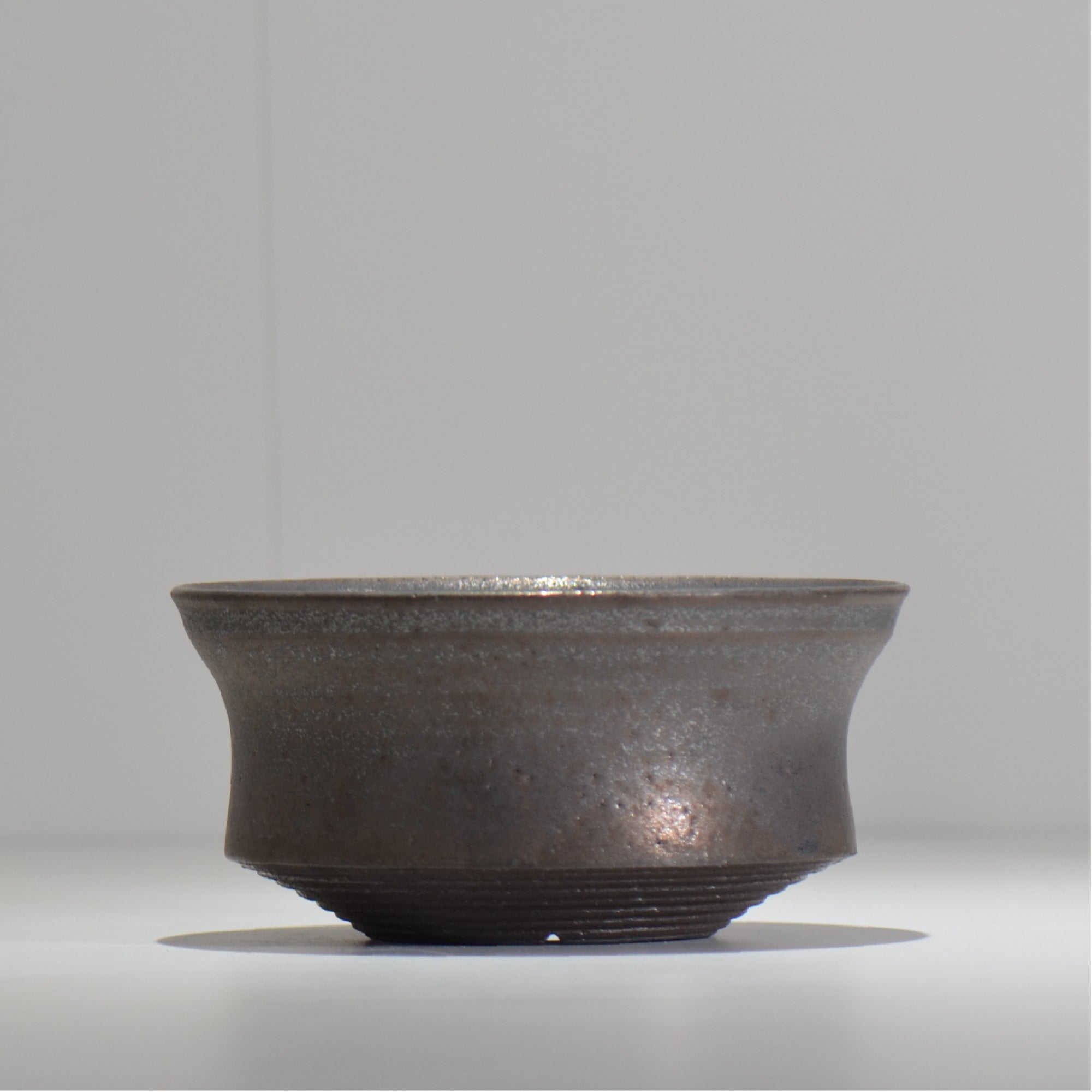 HACHILABO / UNIQUE POT 02 / XL / 約 φ19.2cm / 植木鉢