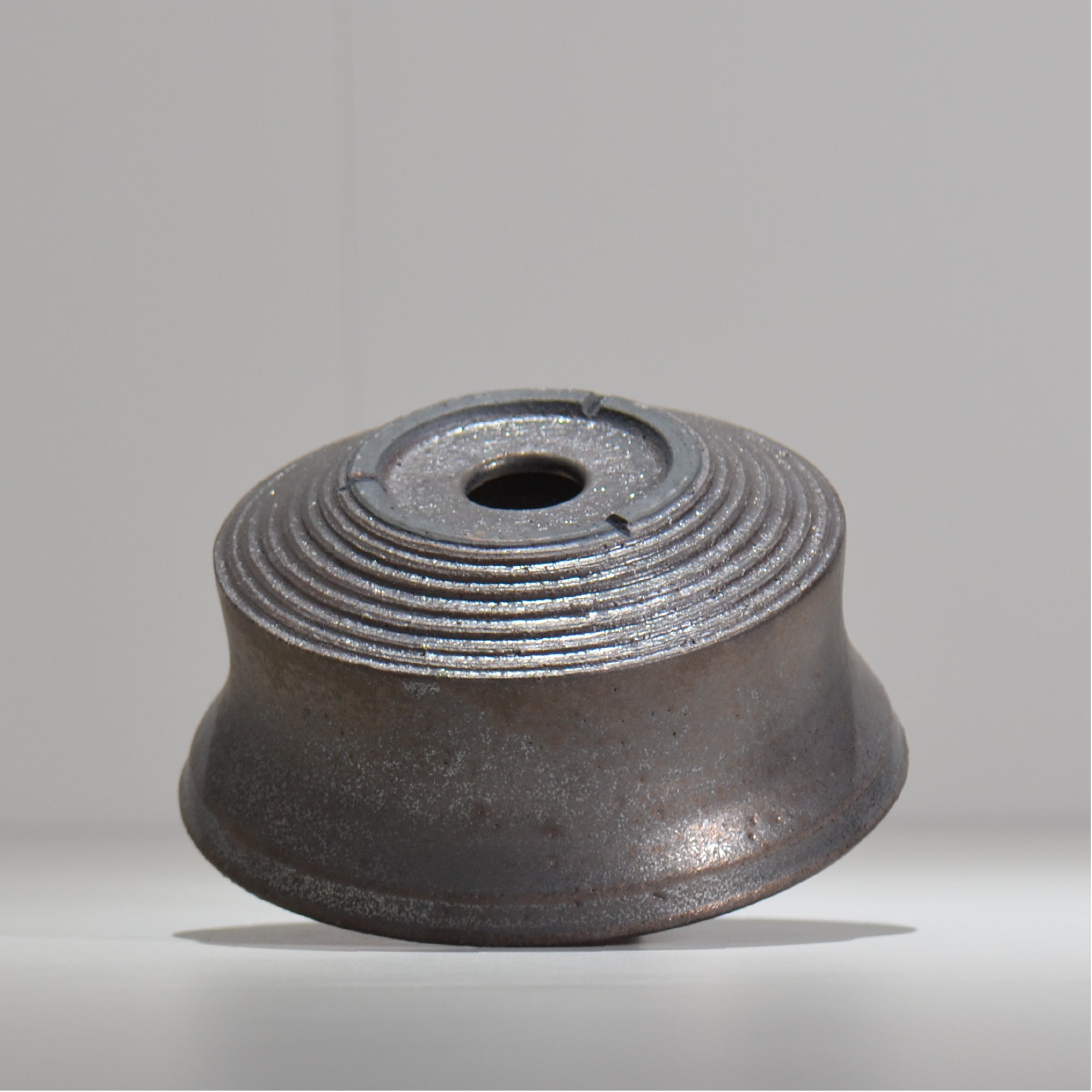 HACHILABO / UNIQUE POT 02 / XL / 約 φ19.2cm / 植木鉢