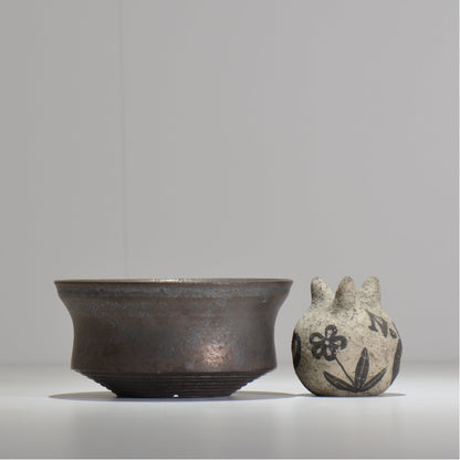 HACHILABO / UNIQUE POT 02 / XL / 約 φ19.2cm / 植木鉢