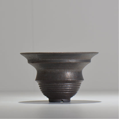 HACHILABO / UNIQUE POT 03 / L / 約 φ16.7cm / 植木鉢