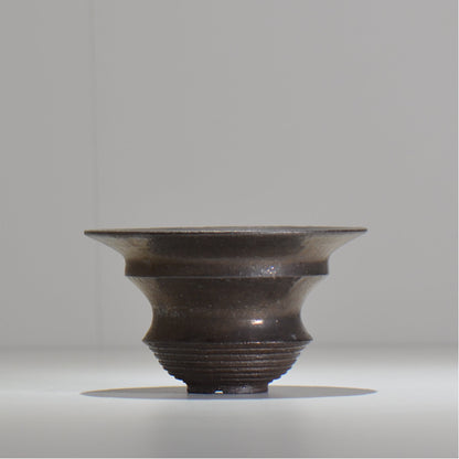 HACHILABO / UNIQUE POT 03 / M / 約 φ13.7cm / 植木鉢