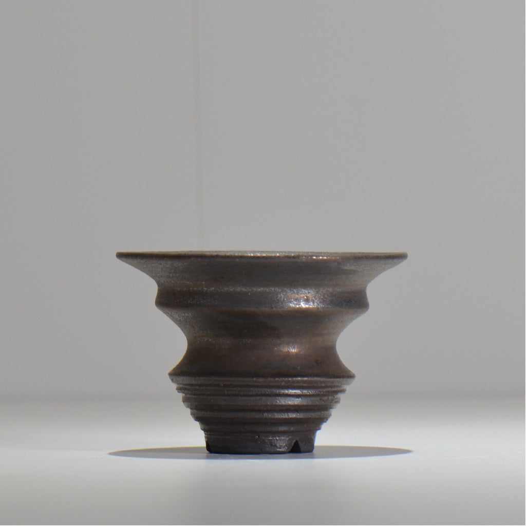 HACHILABO / UNIQUE POT03 / S / 約 φ11.7cm / 植木鉢