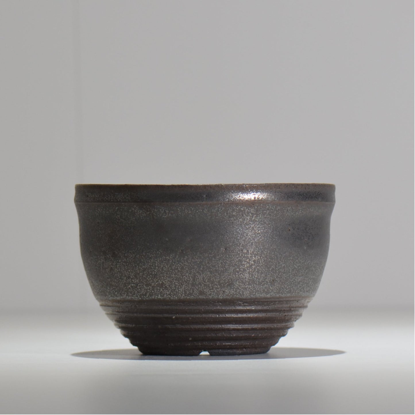 HACHILABO / UNIQUE POT 04 / L / 約 φ14cm / 植木鉢