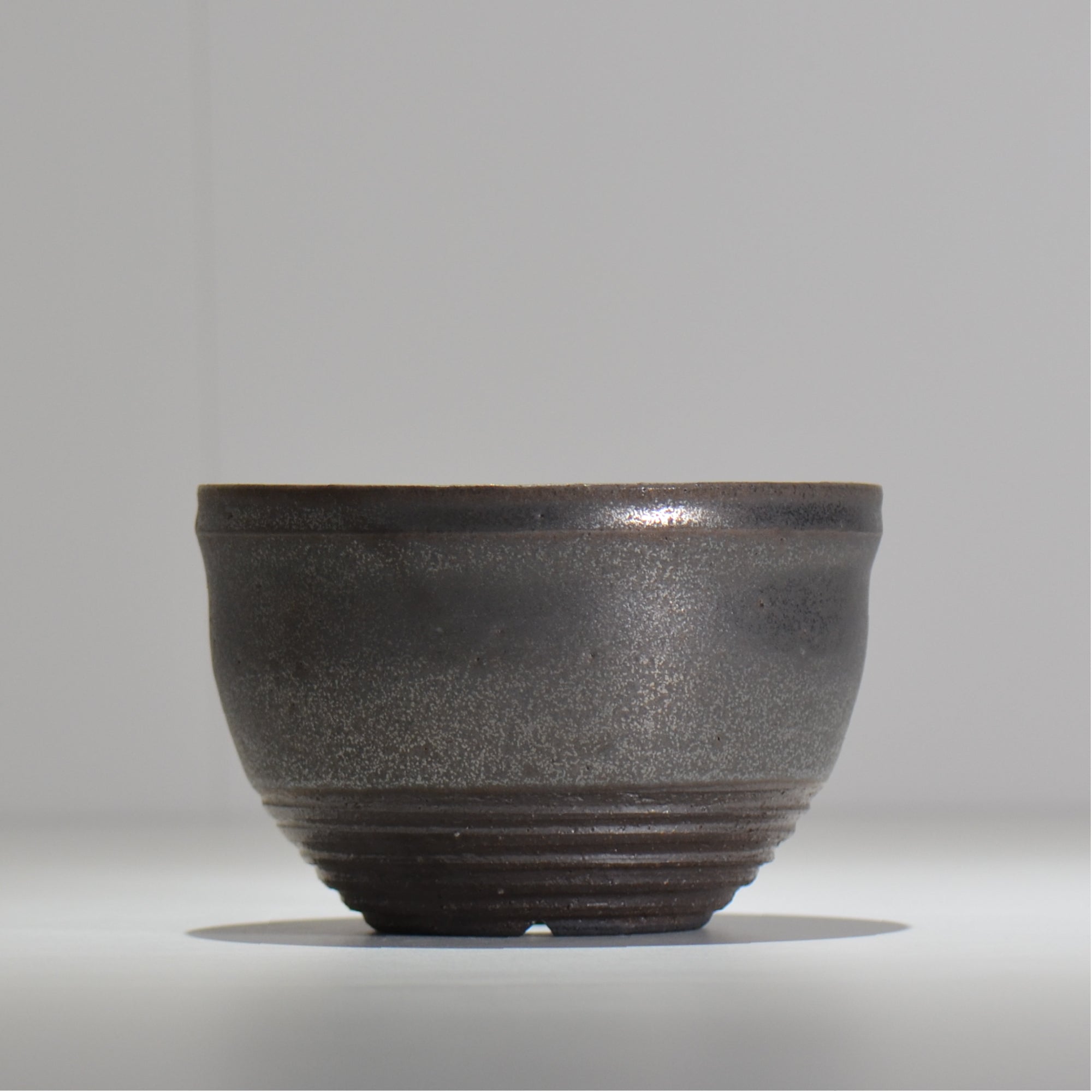 HACHILABO / UNIQUE POT 04 / L / 約 φ14cm / 植木鉢