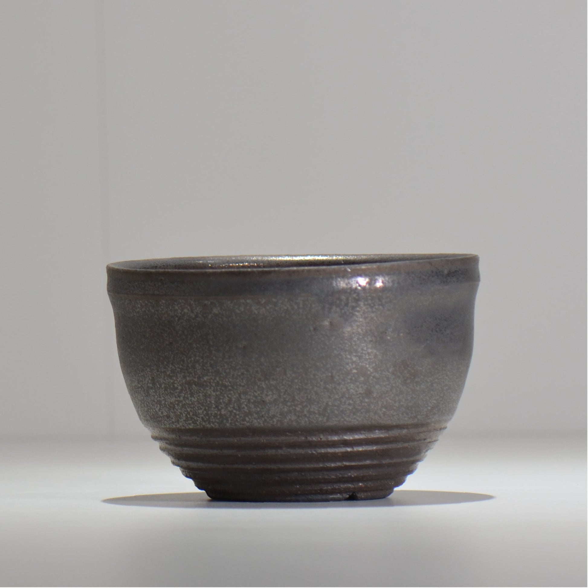 HACHILABO / UNIQUE POT 04 / L / 約 φ14cm / 植木鉢