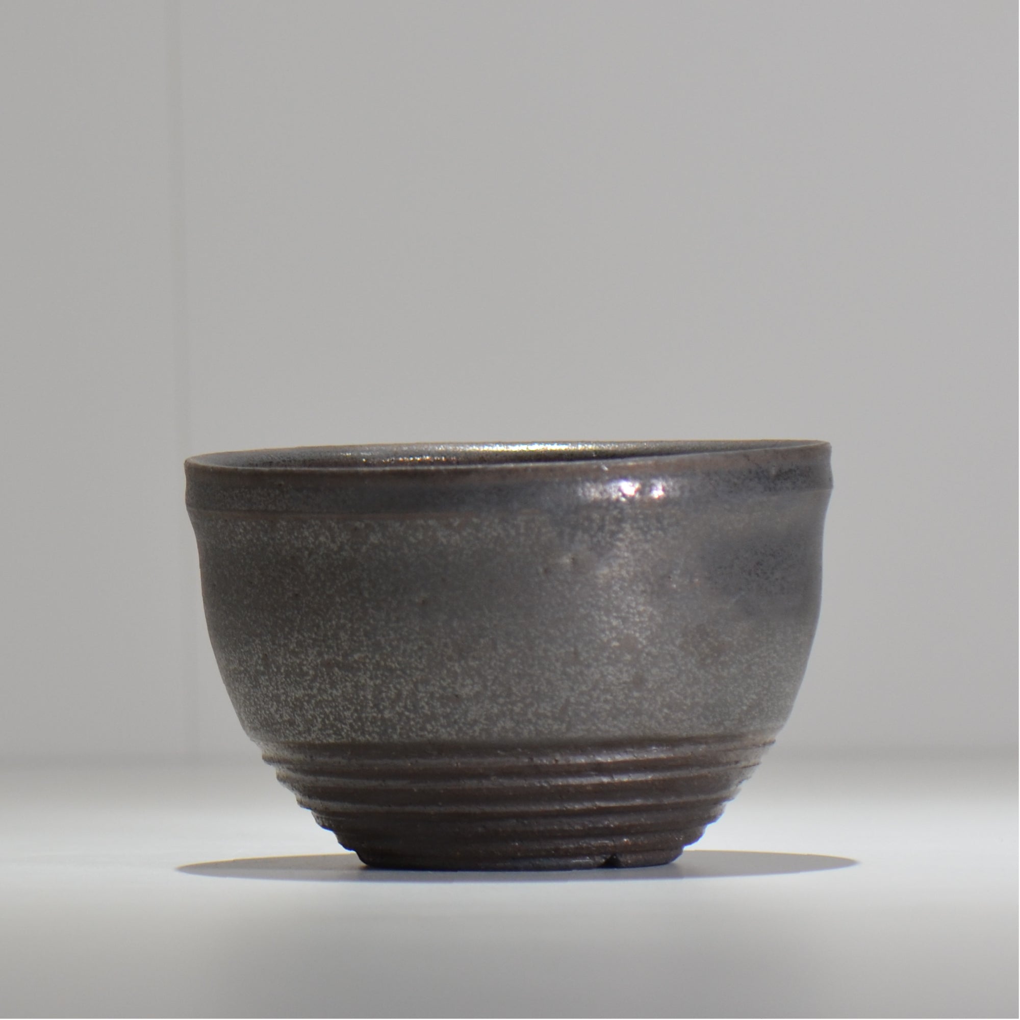 HACHILABO / UNIQUE POT 04 / L / 約 φ14cm / 植木鉢