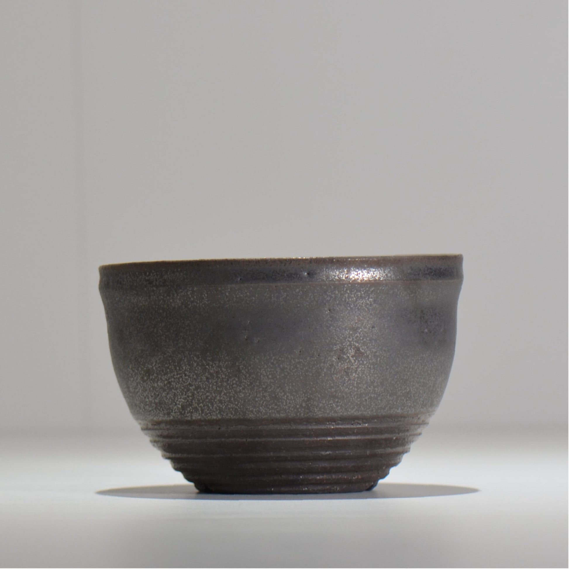 HACHILABO / UNIQUE POT 04 / L / 約 φ14cm / 植木鉢