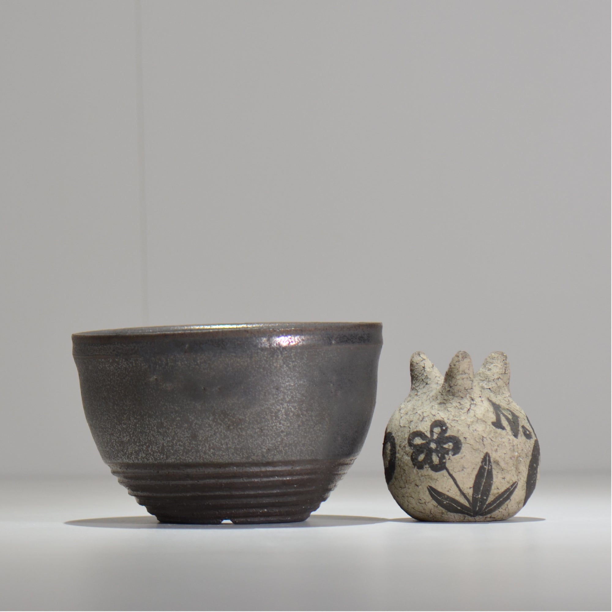 HACHILABO / UNIQUE POT 04 / L / 約 φ14cm / 植木鉢 – ハチラボ