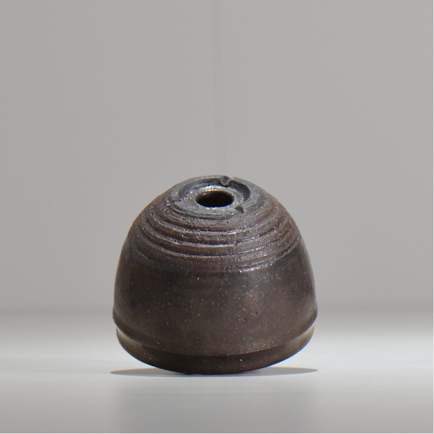 HACHILABO / UNIQUE POT 04/ S / 約 φ8.5cm / 植木鉢