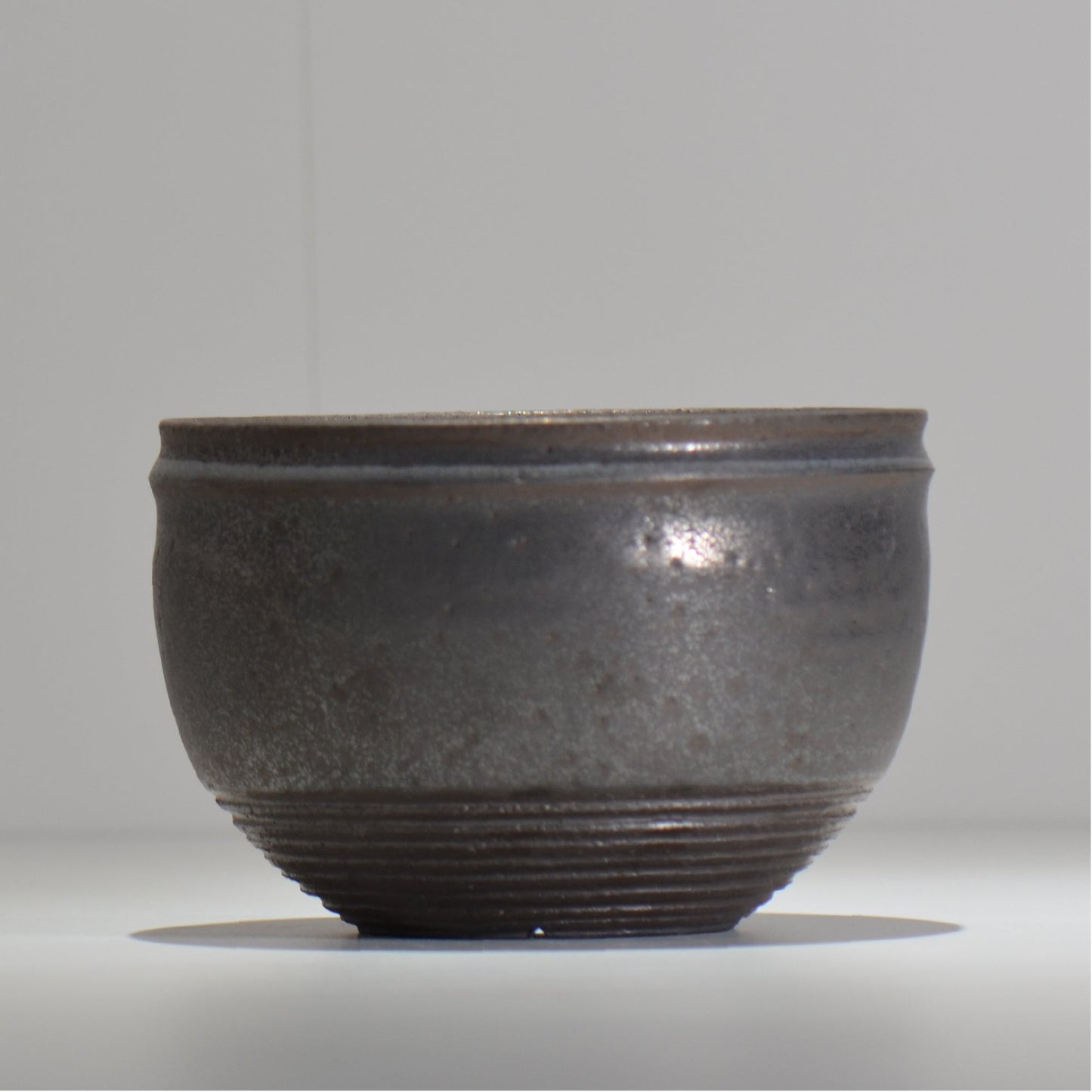 HACHILABO / UNIQUE POT 04 / XL / 約 φ17cm / 植木鉢