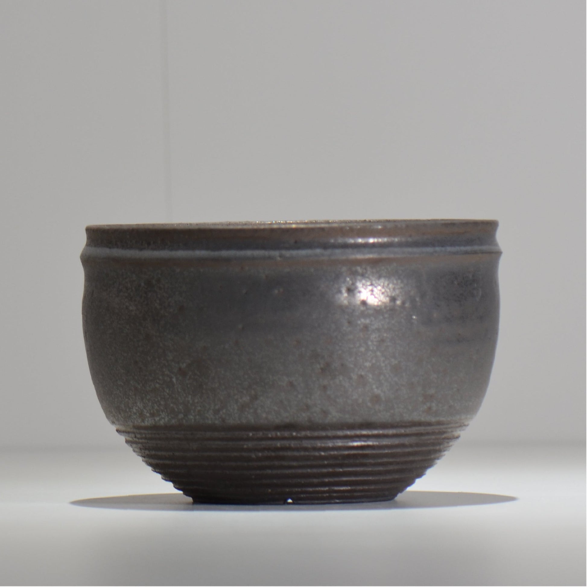 HACHILABO / UNIQUE POT 04 / XL / 約 φ17cm / 植木鉢