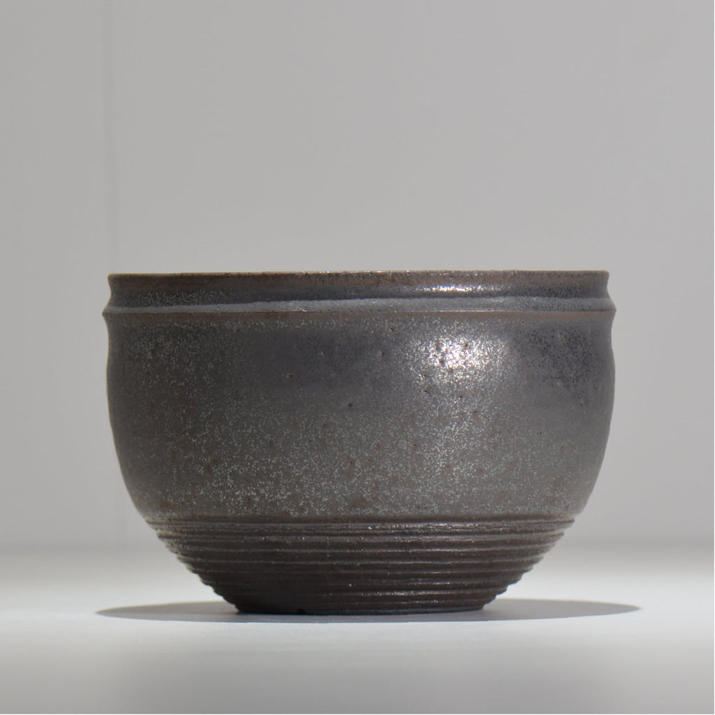 HACHILABO / UNIQUE POT 04 / XL / 約 φ17cm / 植木鉢