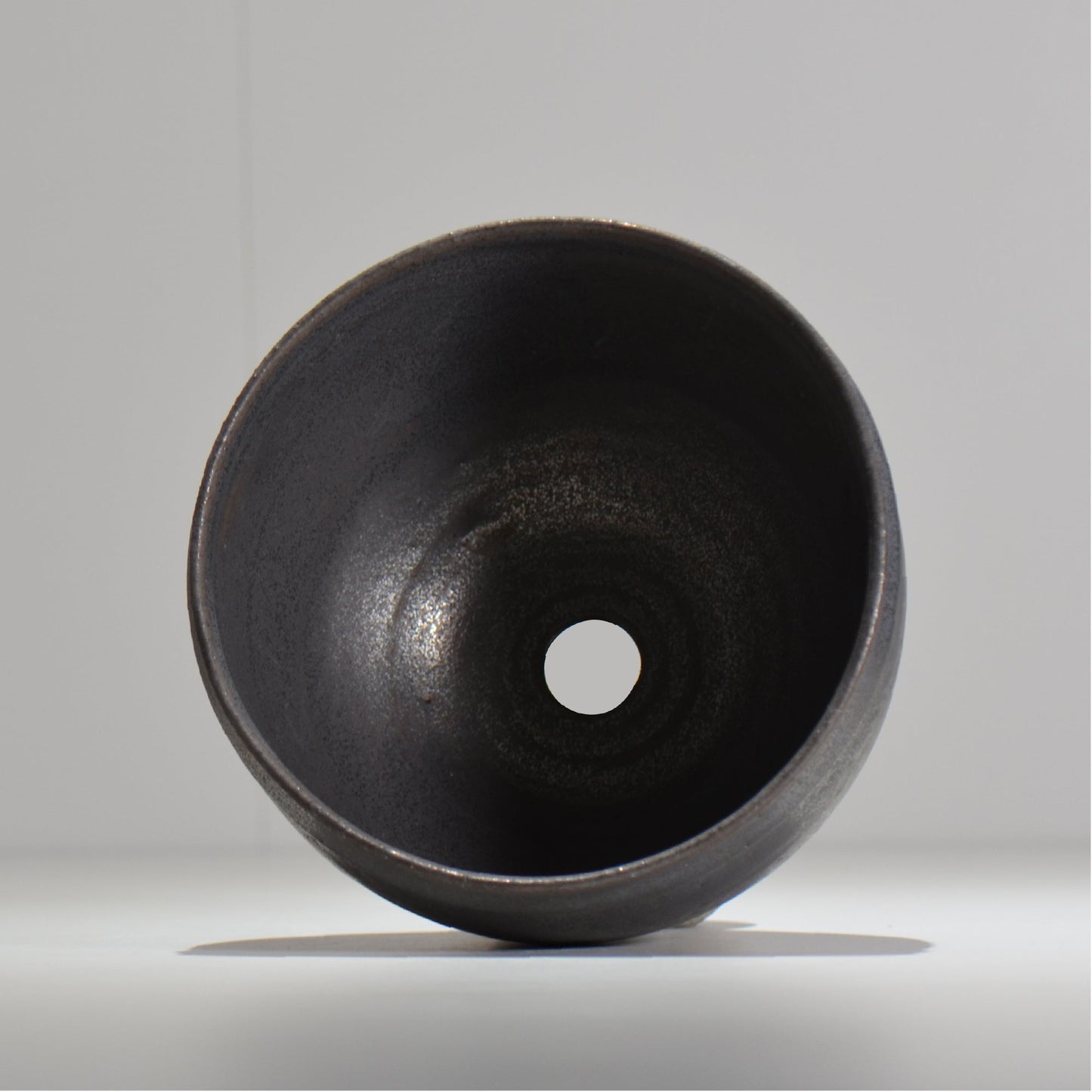 HACHILABO / UNIQUE POT 04 / XL / 約 φ17cm / 植木鉢