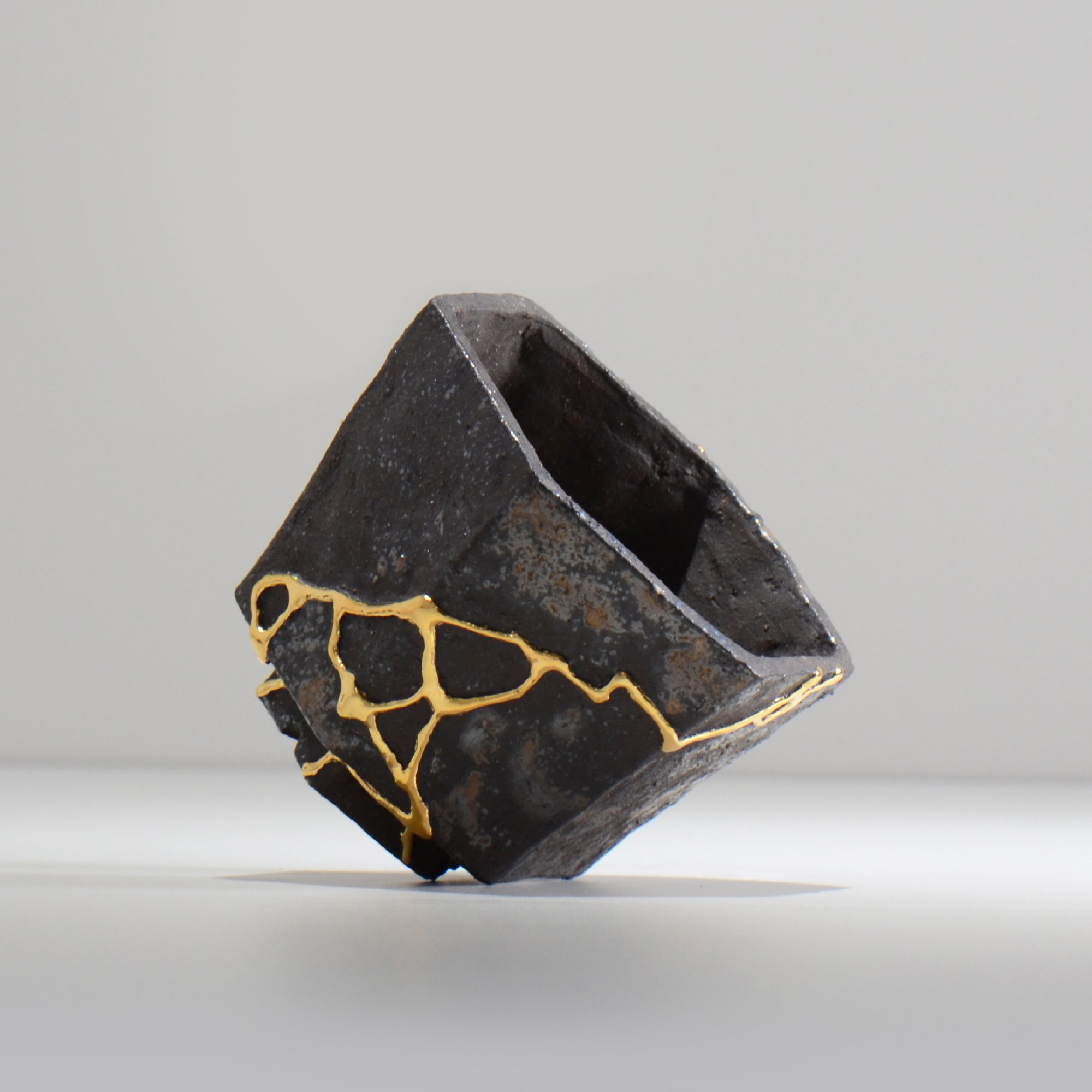 キタマクラ研究所 / Vernacular_10_s / 約 φ11.5cm / 植木鉢