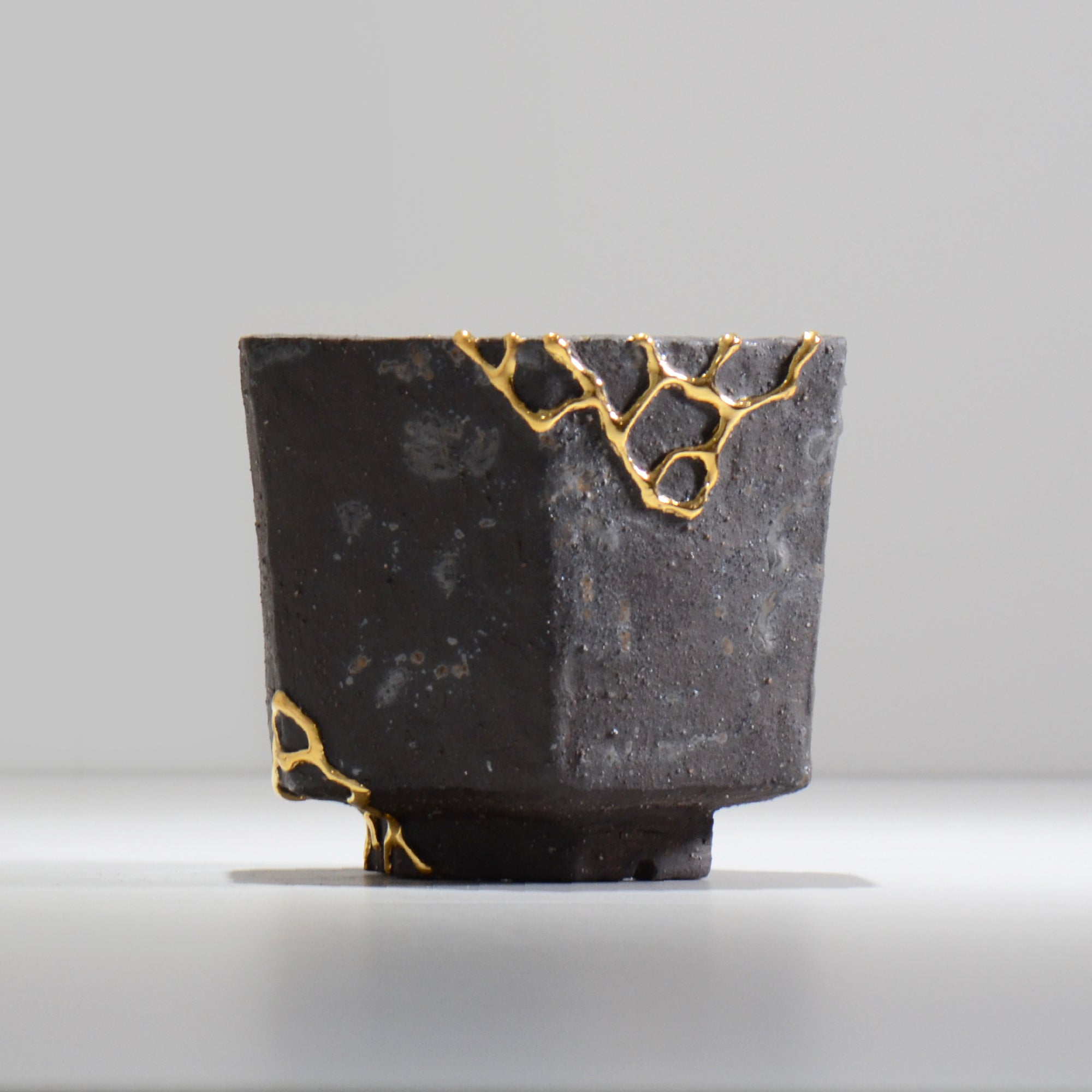 キタマクラ研究所 / Vernacular_013_m / 約 φ13.5cm / 植木鉢