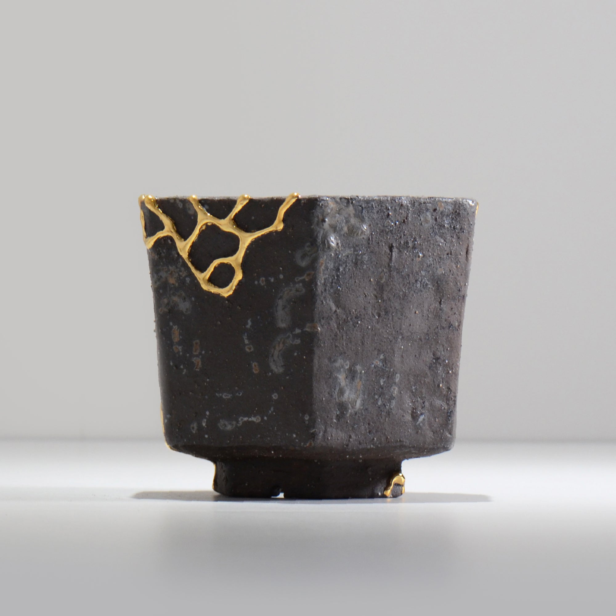 キタマクラ研究所 / Vernacular_013_m / 約 φ13.5cm / 植木鉢