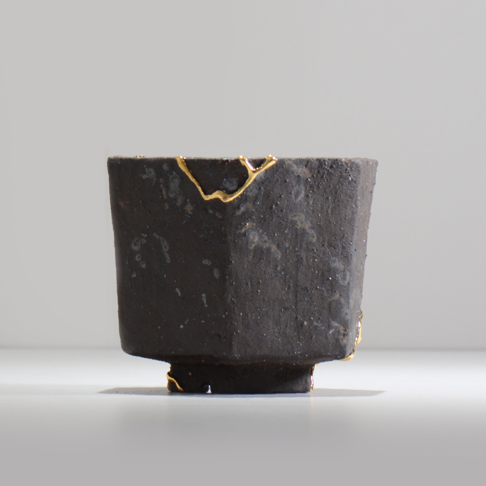 キタマクラ研究所 / Vernacular_013_m / 約 φ13.5cm / 植木鉢