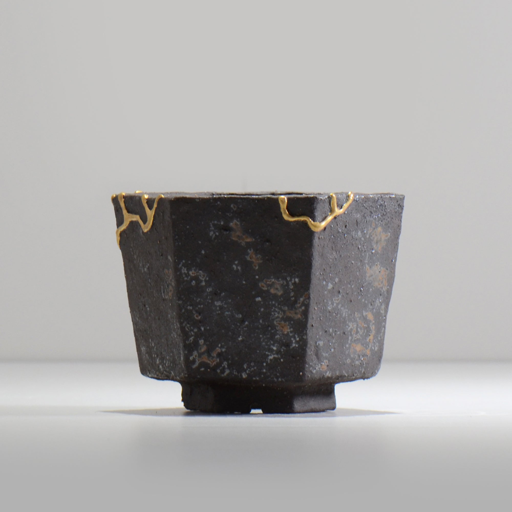 キタマクラ研究所 / Vernacular_m_015_s / 約 φ11cm / 植木鉢