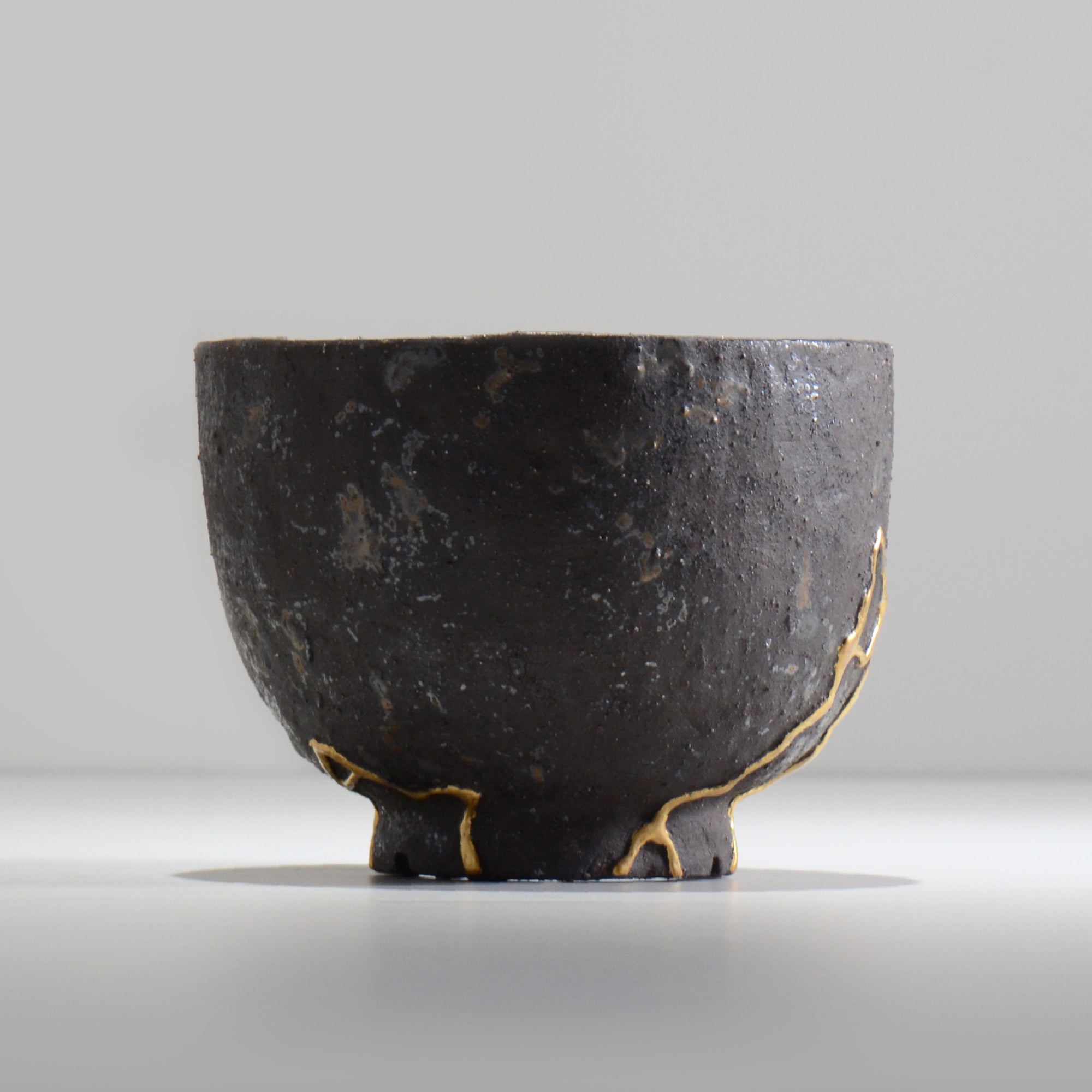 キタマクラ研究所 / Vernacular_m_018_m / 約 φ15.5cm / 植木鉢