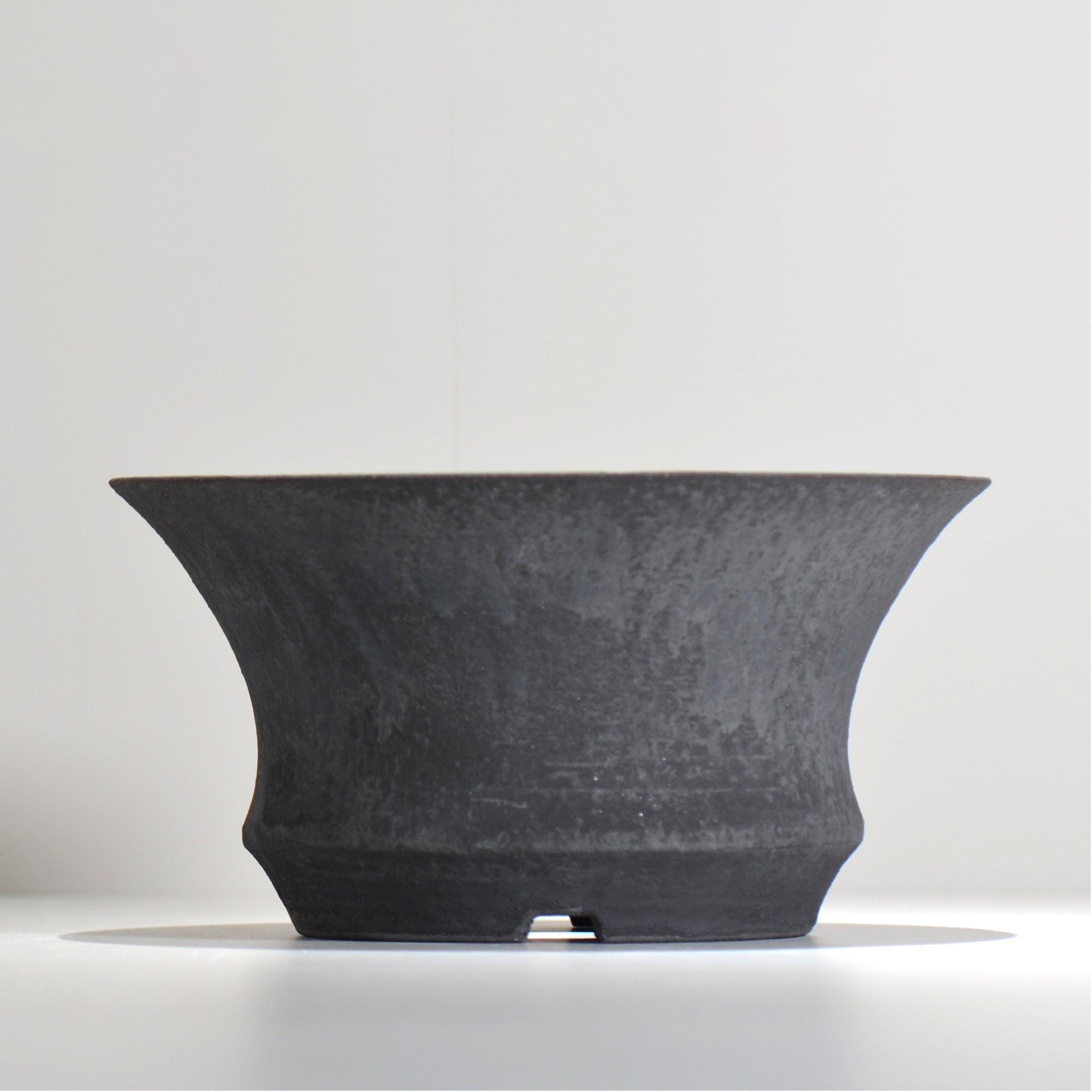 YATAGARASU / BIG 001 / 大鉢 / 約 φ28.7cm / 植木鉢