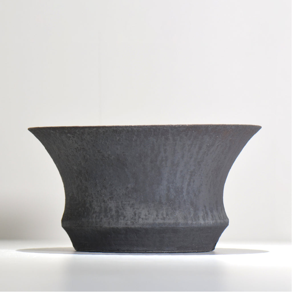 YATAGARASU / BIG 001 / 大鉢 / 約 φ28.7cm / 植木鉢