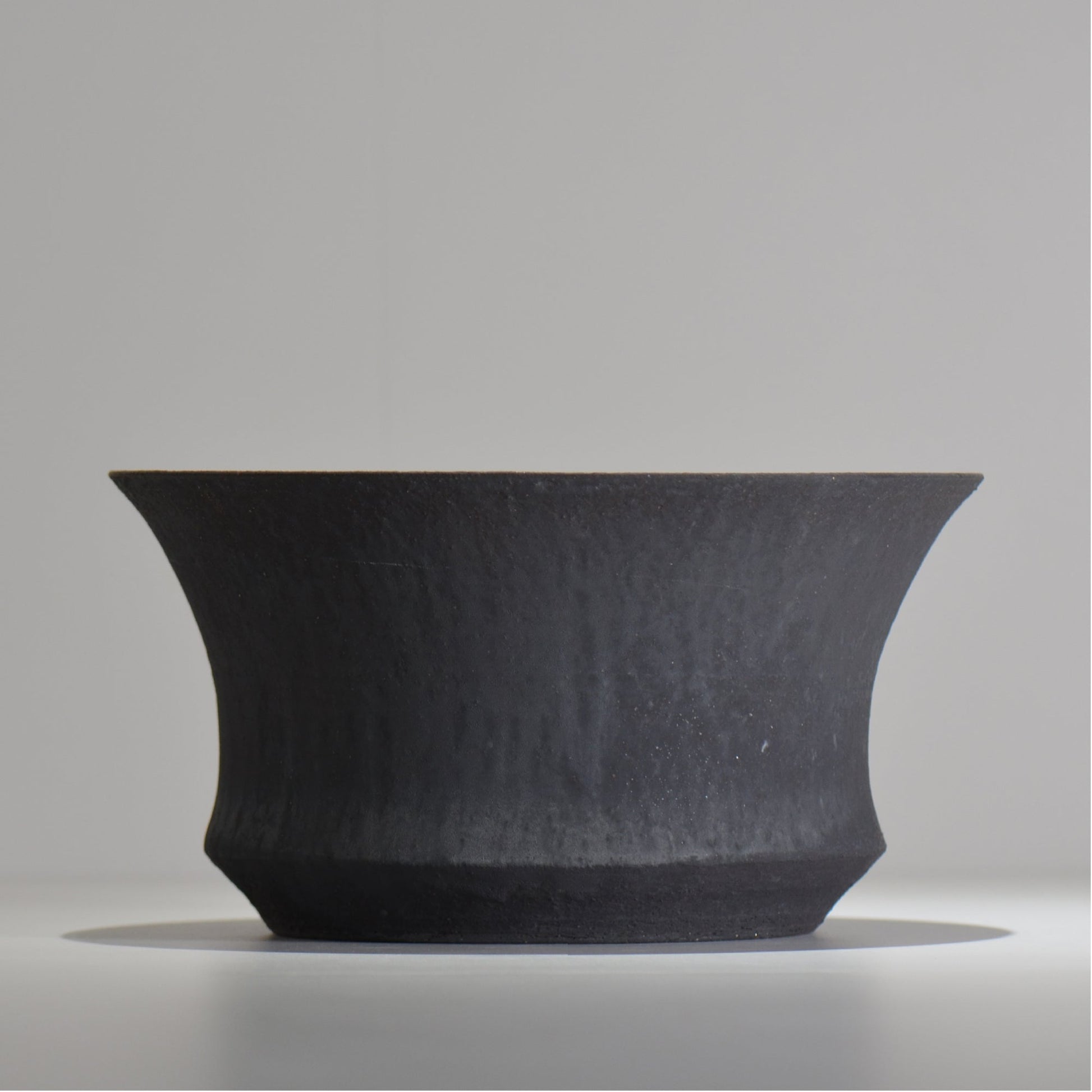 YATAGARASU / BIG 001 / 大鉢 / 約 φ28.7cm / 植木鉢