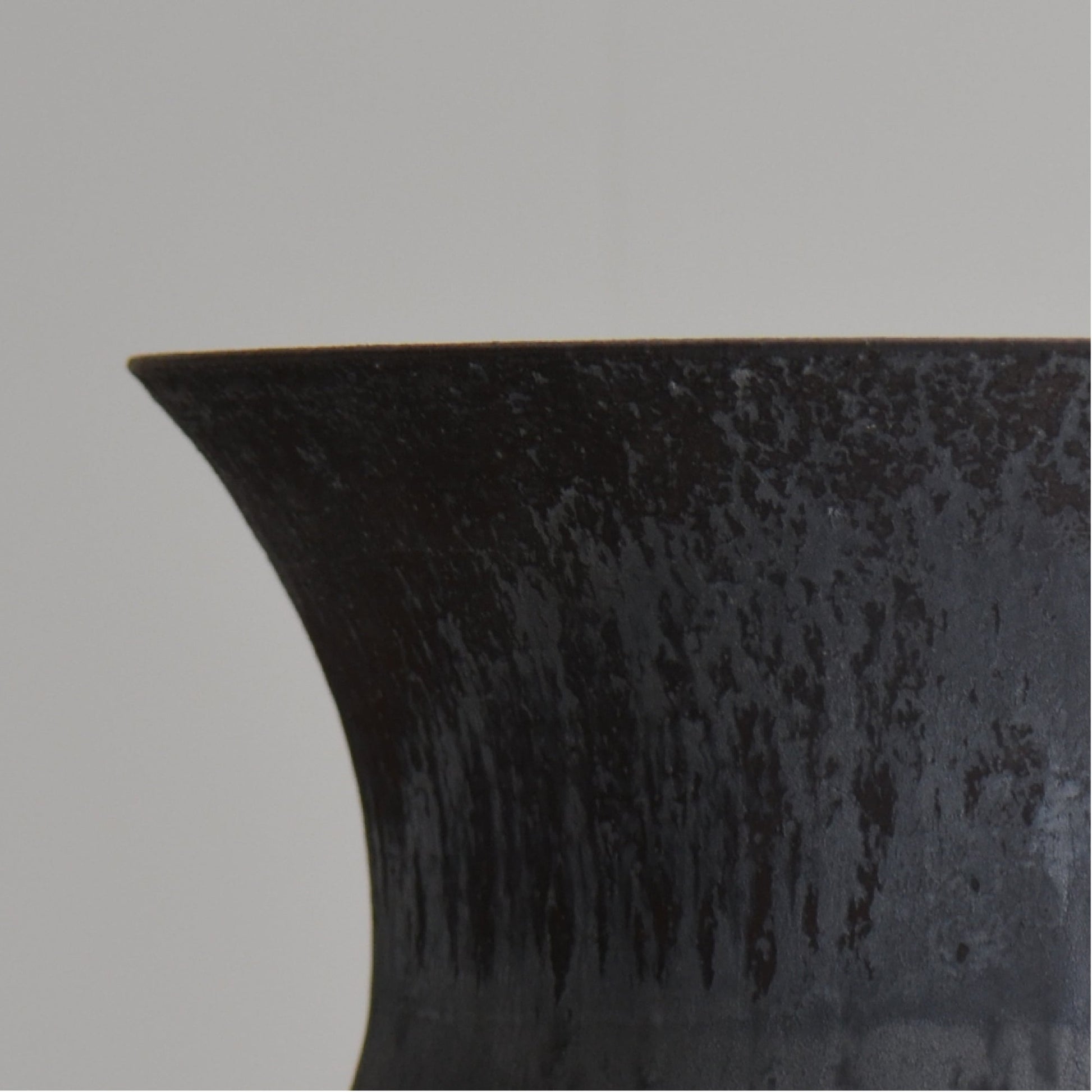 YATAGARASU / BIG 001 / 大鉢 / 約 φ28.7cm / 植木鉢