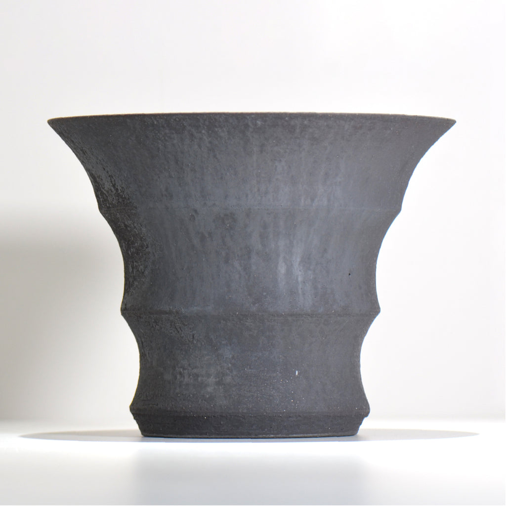 YATAGARASU / BIG 002 / 大鉢 / 約 φ28cm / 植木鉢