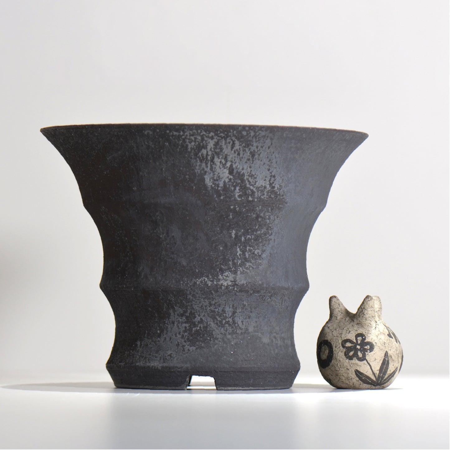 YATAGARASU / BIG 002 / 大鉢 / 約 φ28cm / 植木鉢