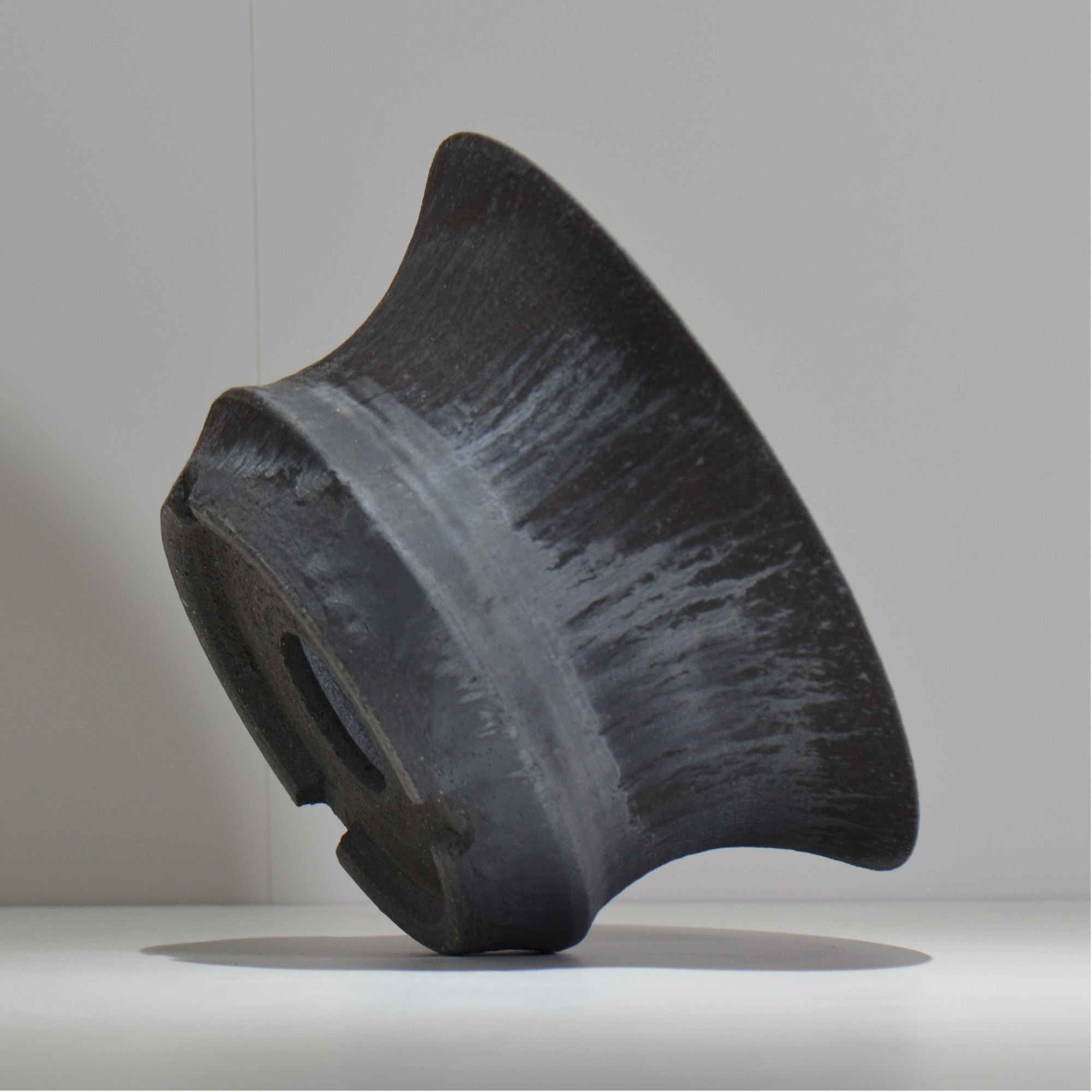 YATAGARASU / BIG 005 / 大鉢 / 約 φ28.5cm / 植木鉢