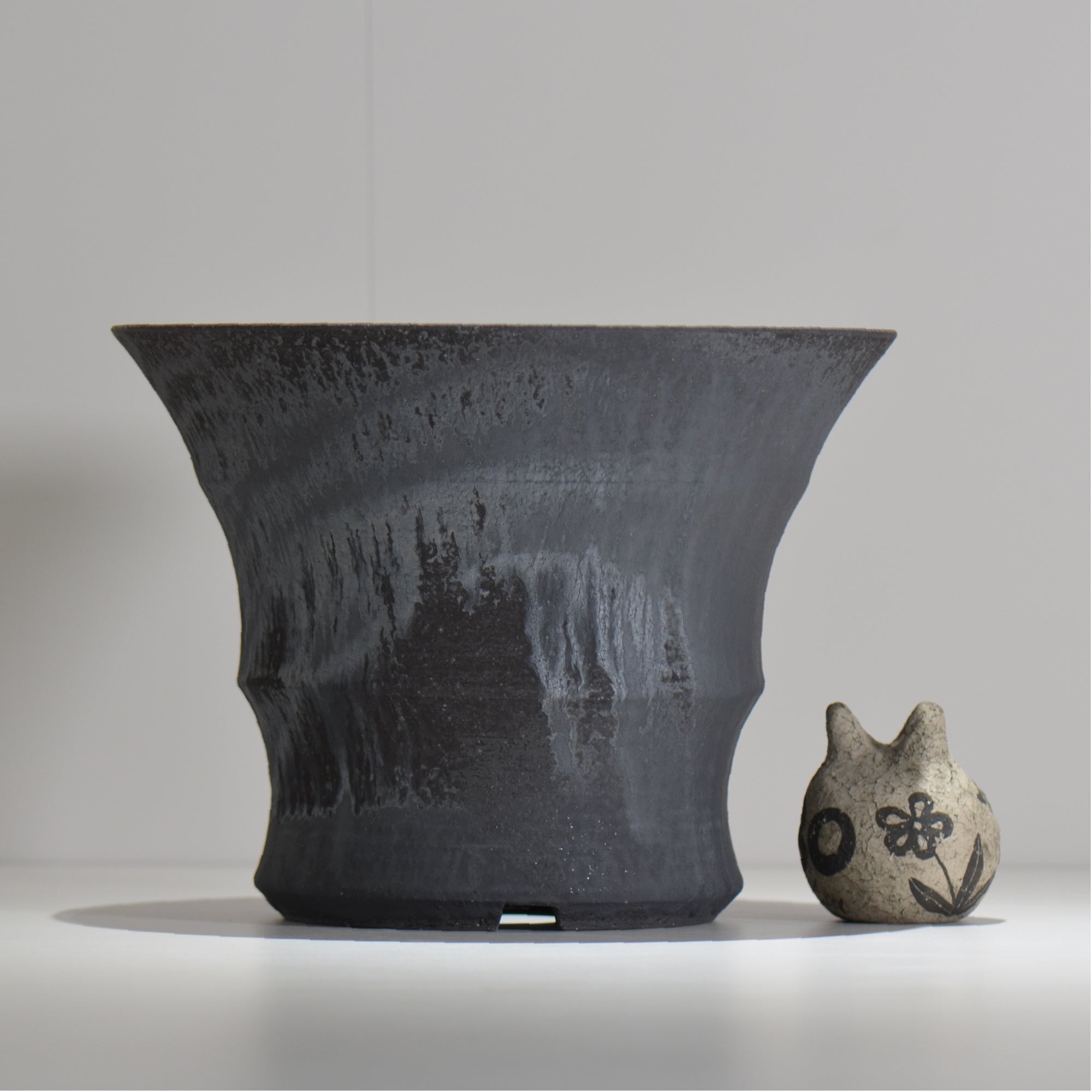 YATAGARASU / BIG 003 / 大鉢 / 約 φ29.6cm / 植木鉢