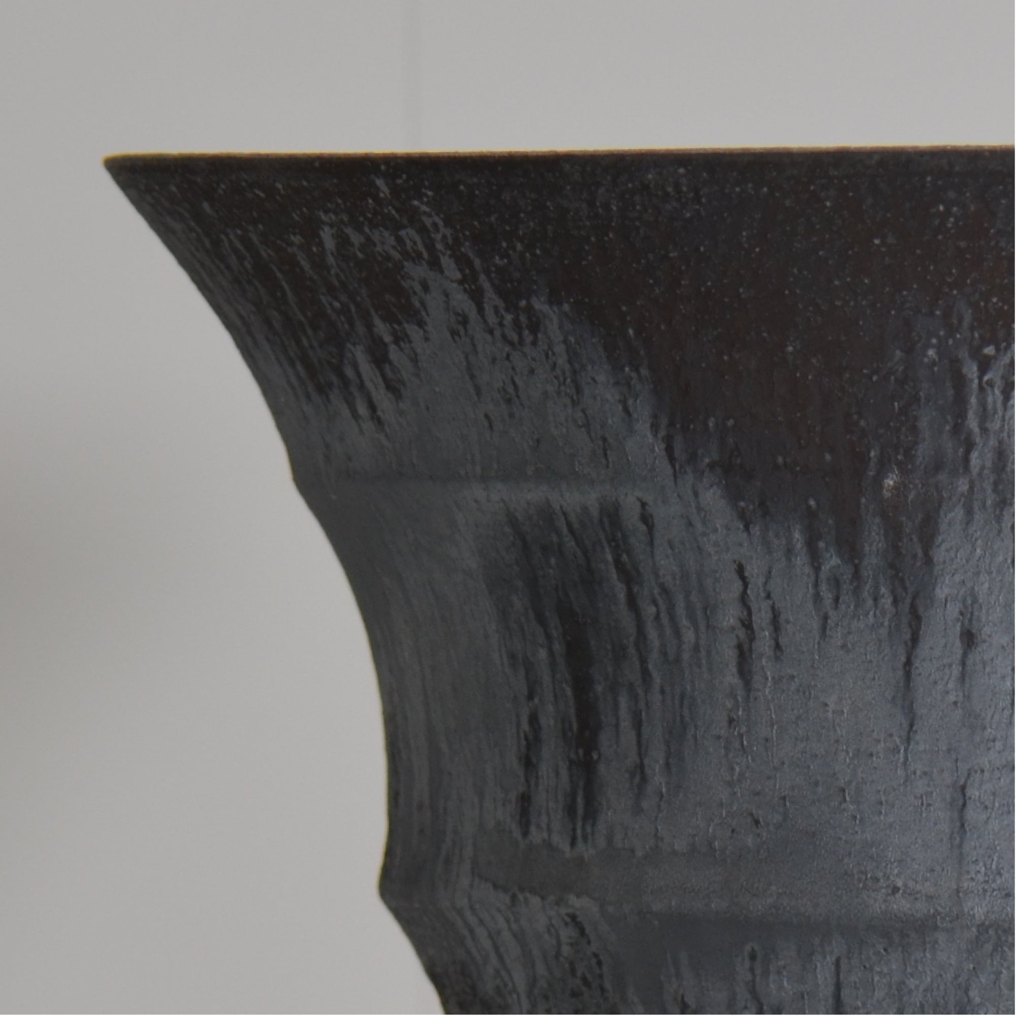 YATAGARASU / BIG 004 / 大鉢 / 約 φ29.5cm / 植木鉢