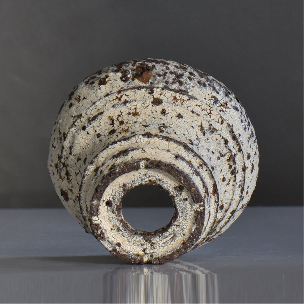 山下太 / 阿蘇石爆白裂 / yf_04_m / 約 φ14cm / 植木鉢