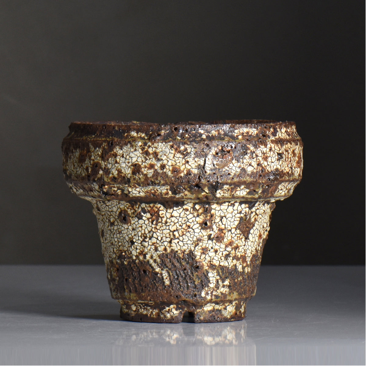 山下太 / 阿蘇石爆白裂 / yf_05_m / 約 φ13cm / 植木鉢
