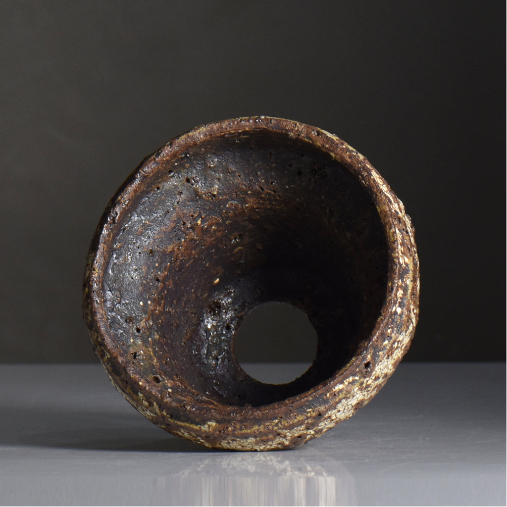 山下太 / 阿蘇石爆白裂 / yf_05_m / 約 φ13cm / 植木鉢