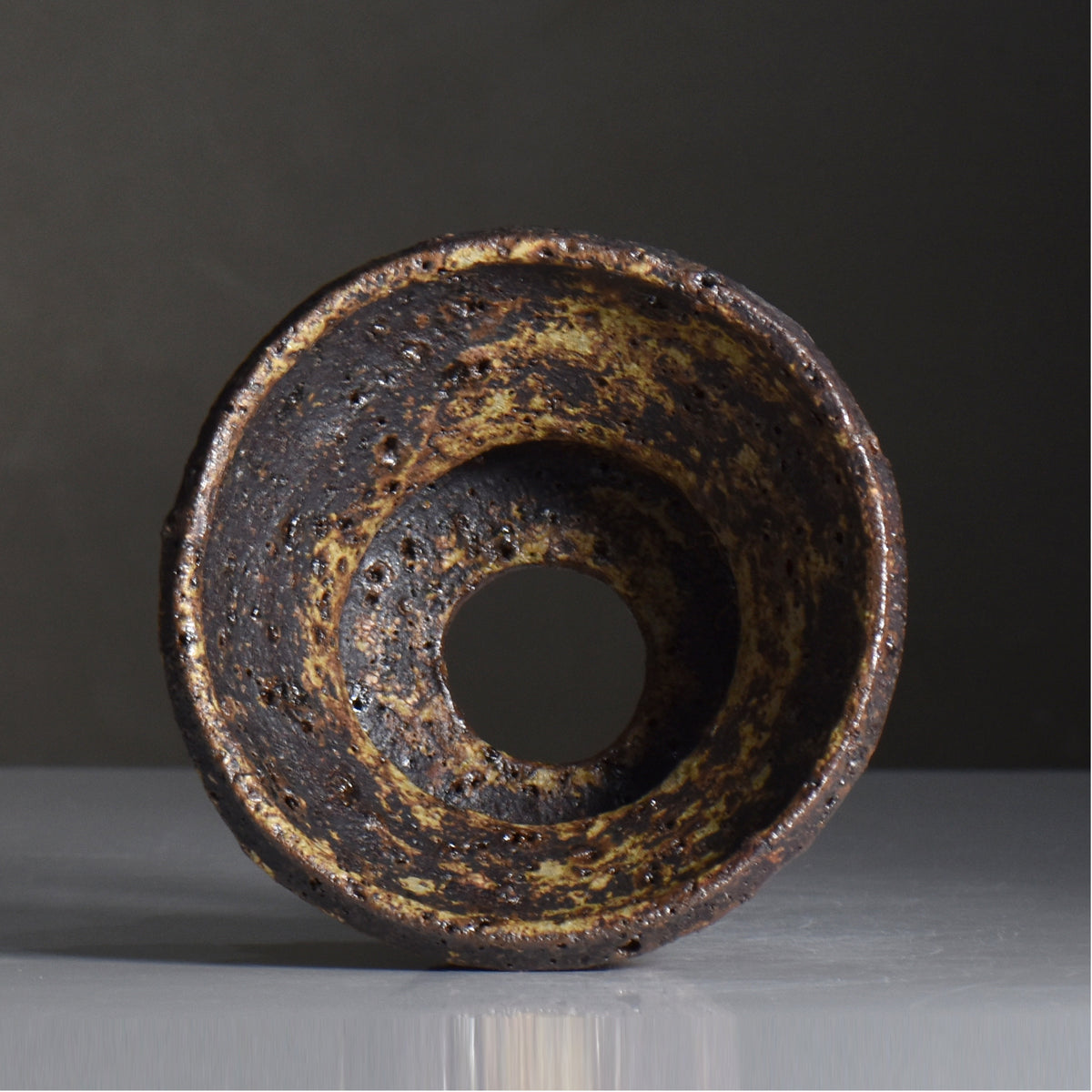 山下太 / 阿蘇石黄裂マダラ灰釉 / yf_10_m / 約 φ14.5cm / 植木鉢