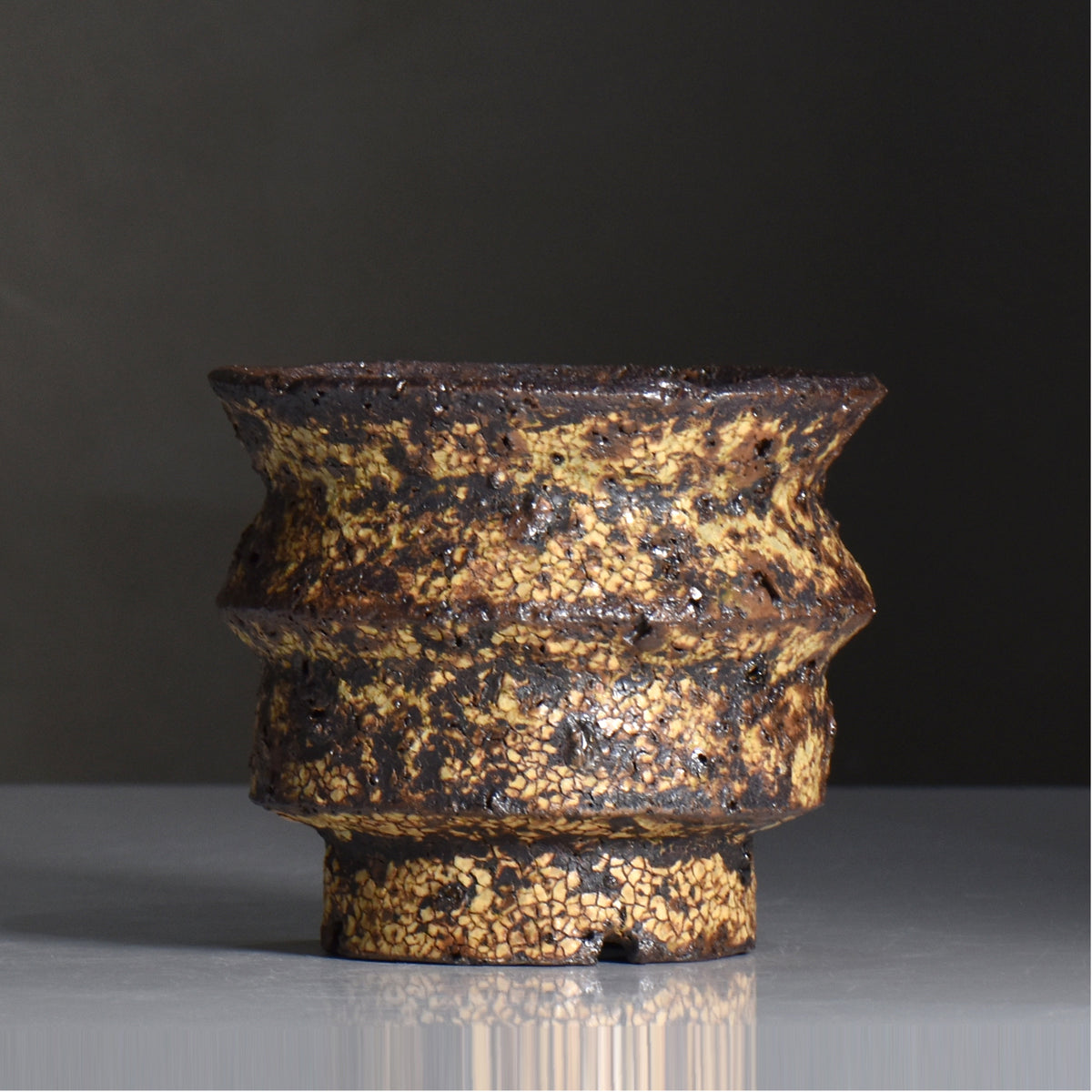 山下太 / 阿蘇石黄裂マダラ灰釉 / yf_11_m / 約 φ13.5cm / 植木鉢