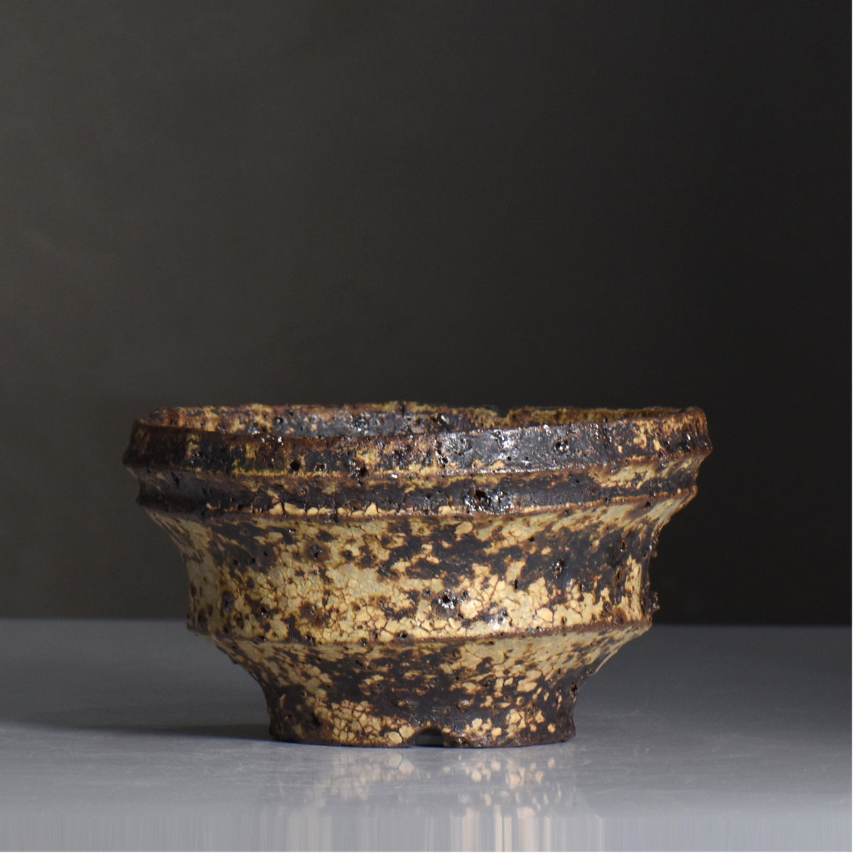 山下太 / 阿蘇石黄裂マダラ灰釉 / yf_13_l / 約 φ15.5cm / 植木鉢