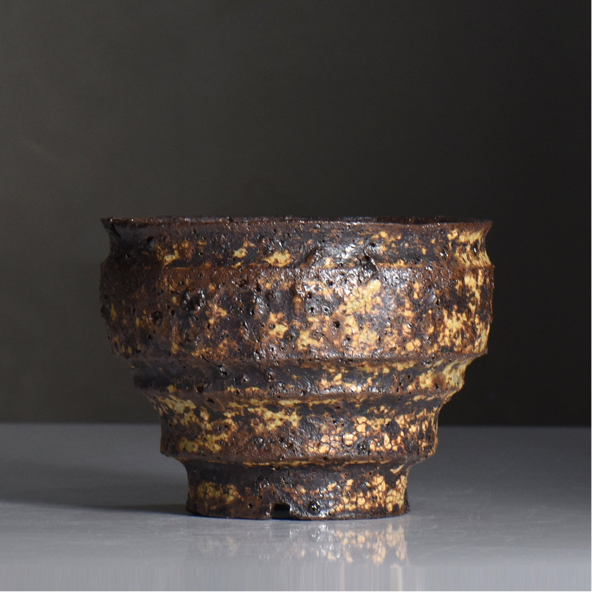 山下太 / 阿蘇石黄裂マダラ灰釉 / yf_16_m / 約 φ14cm / 植木鉢