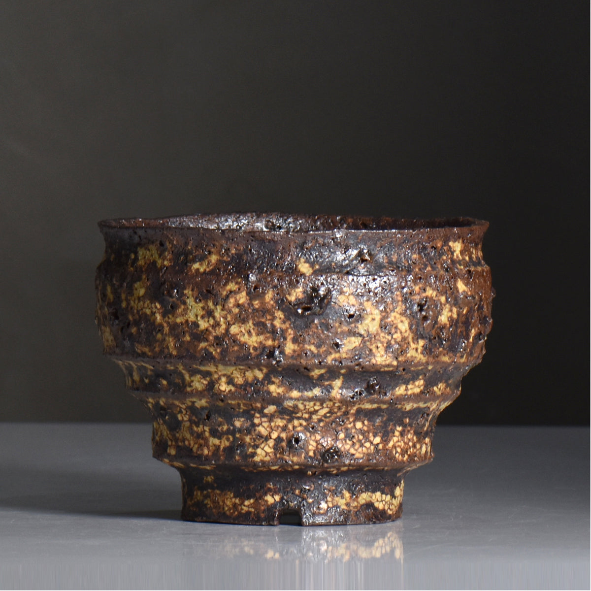 山下太 / 阿蘇石黄裂マダラ灰釉 / yf_16_m / 約 φ14cm / 植木鉢