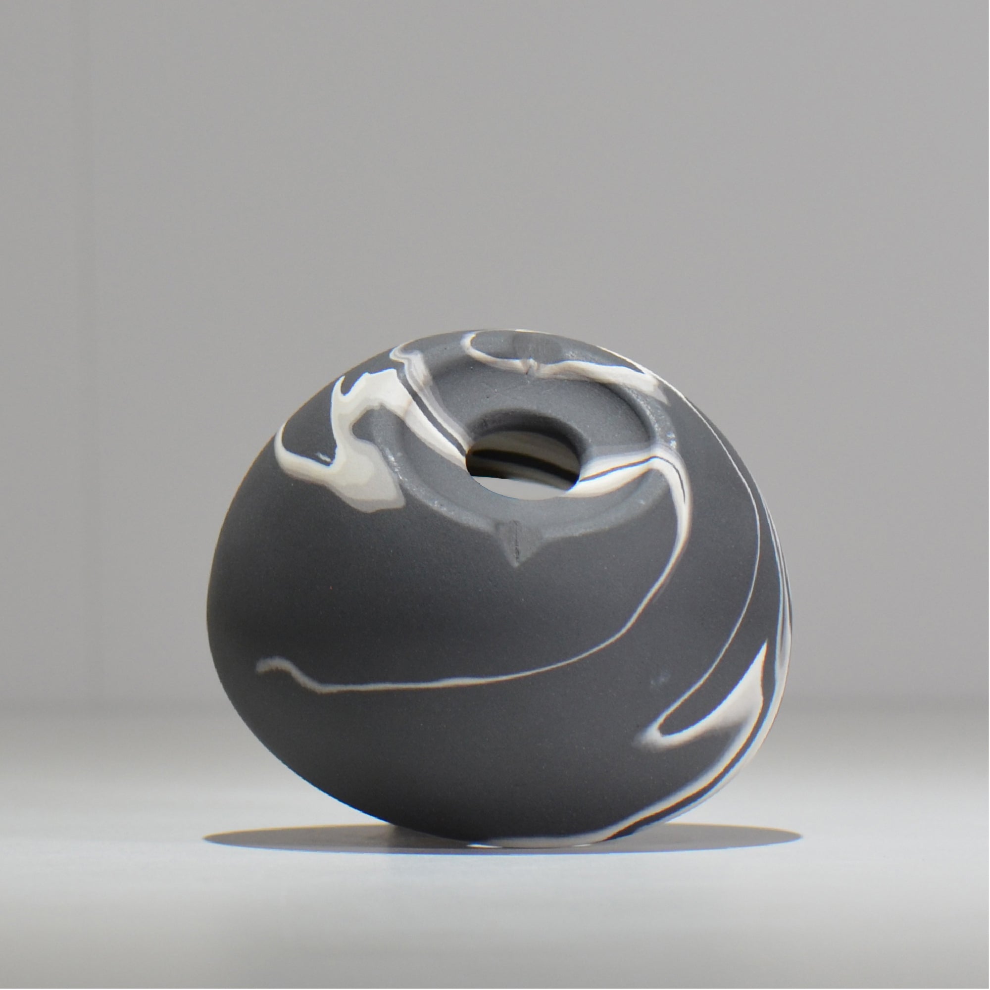 山本真郎 / 黒仙-kokusen / ys_ks01_s/ 約φ11cm / 植木鉢