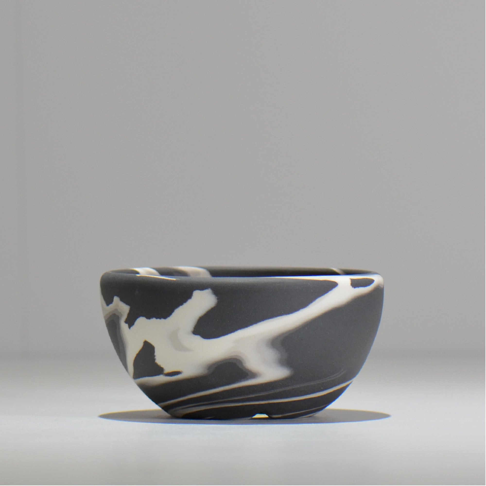 山本真郎 / 黒仙-kokusen / ys_ks04_s/ 約φ11.3cm / 植木鉢