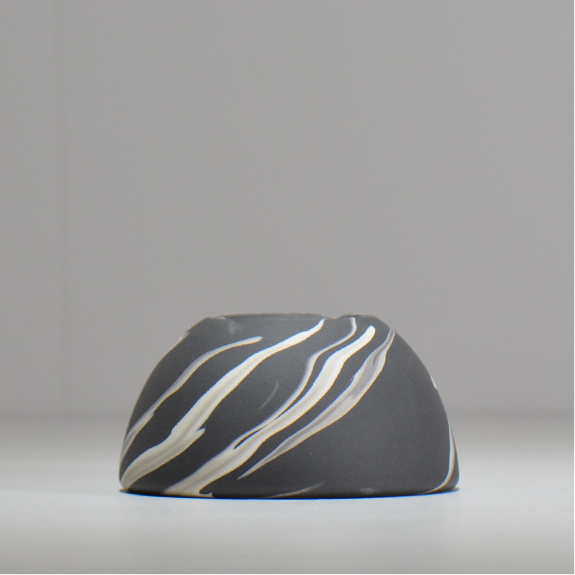 山本真郎 / 黒仙-kokusen / ys_ks05_s/ 約φ11.3cm / 植木鉢