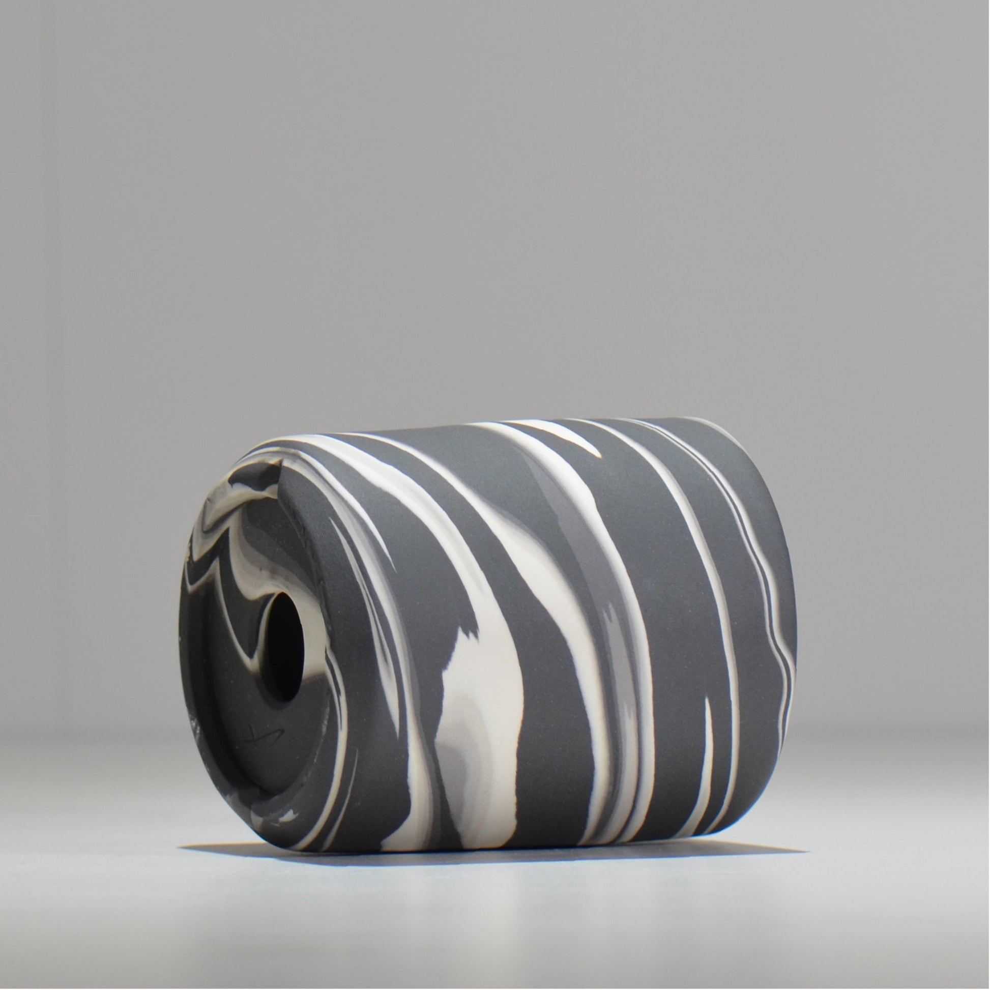 山本真郎 / 黒仙-kokusen / ys_ks06_xs/ 約φ8.8cm / 植木鉢