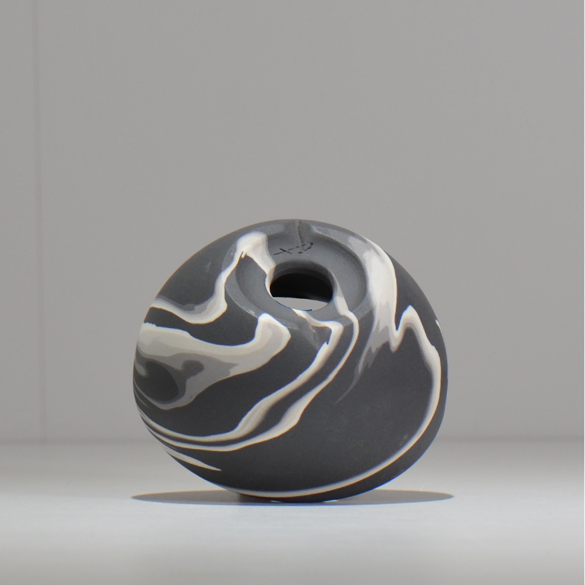 山本真郎 / 黒仙-kokusen / ys_ks15_s/ 約φ11cm / 植木鉢